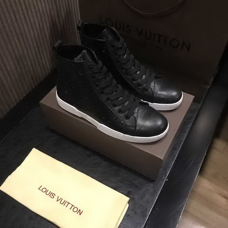 LV Men shoes 1:1 quality-1179