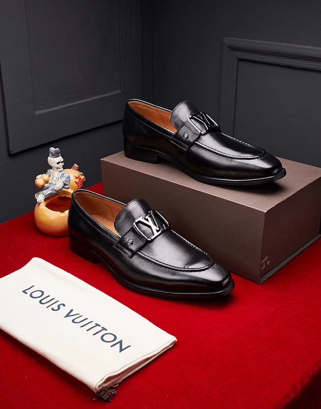 LV Men shoes 1:1 quality-1298