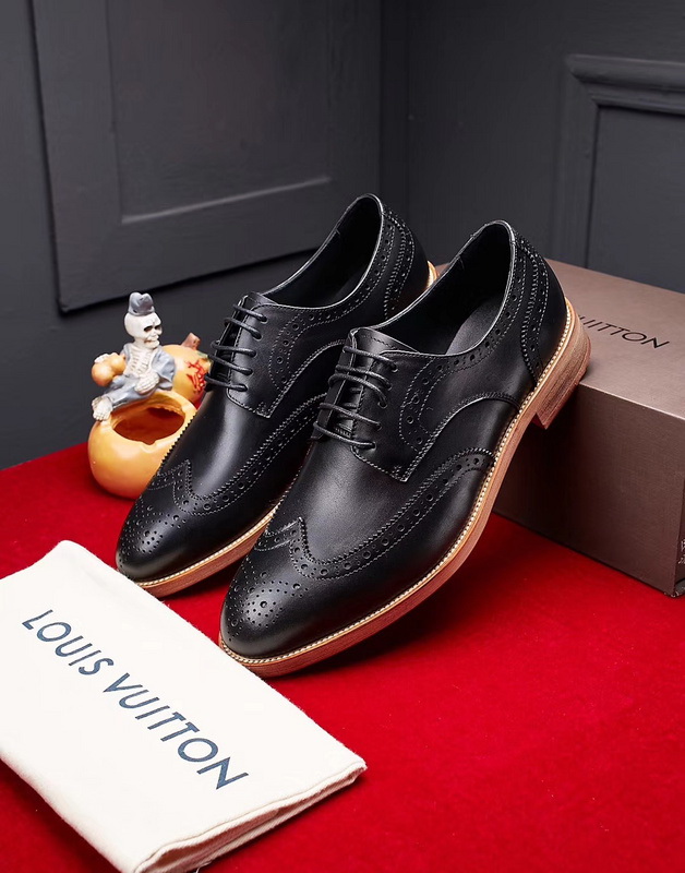 LV Men shoes 1:1 quality-1300