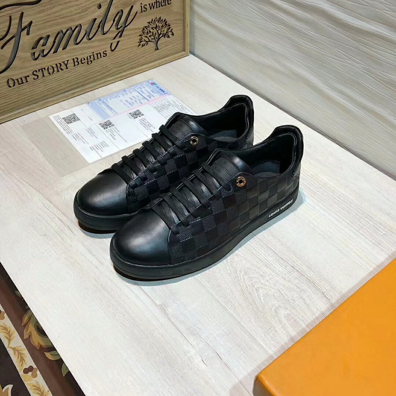 LV Men shoes 1:1 quality-1333