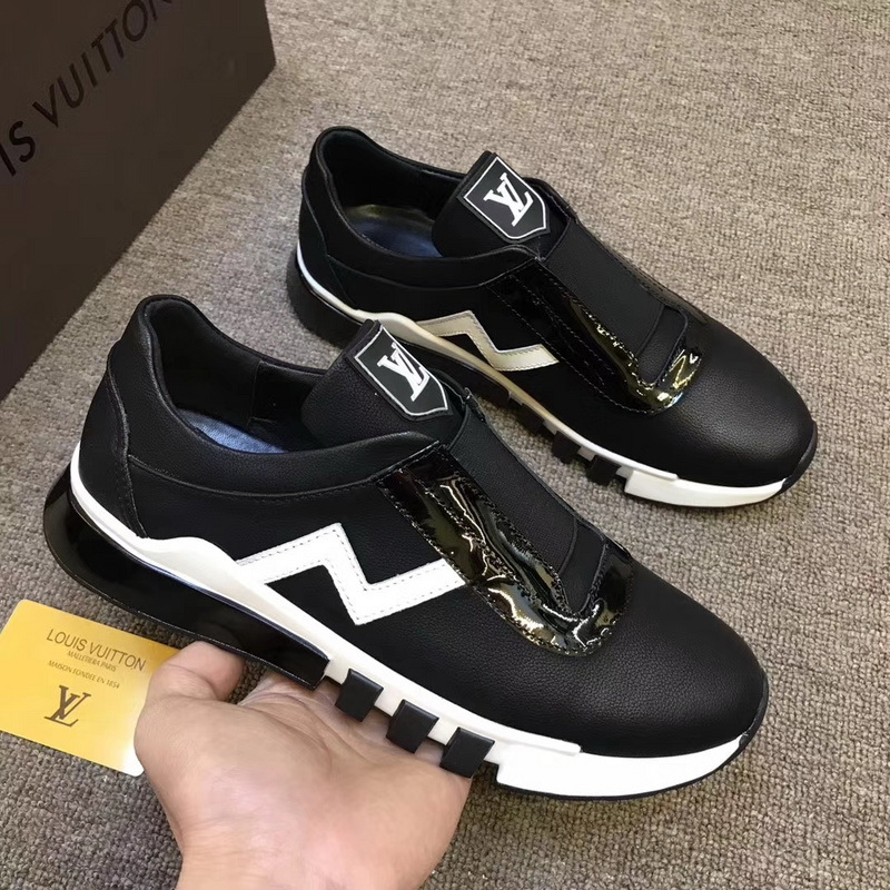 LV Men shoes 1:1 quality-1365