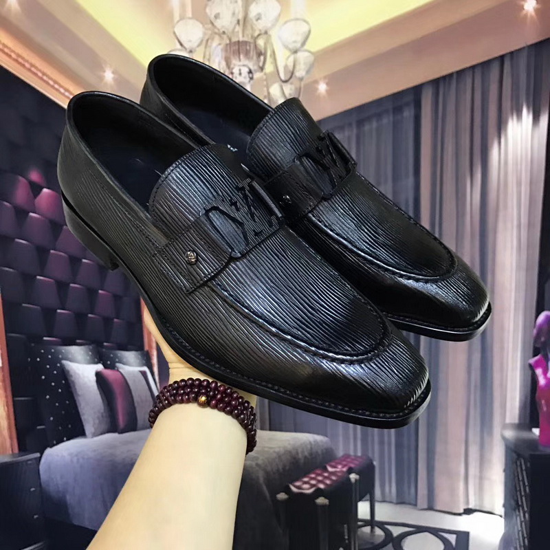 LV Men shoes 1:1 quality-1366