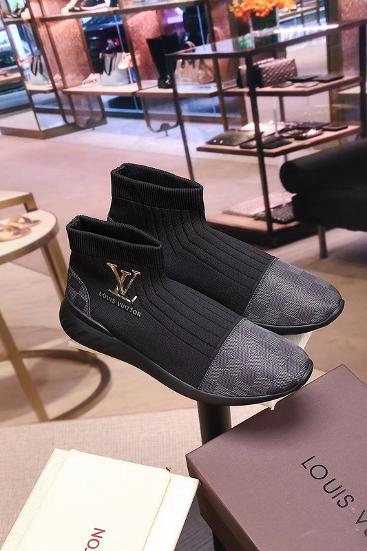 LV Men shoes 1:1 quality-1389