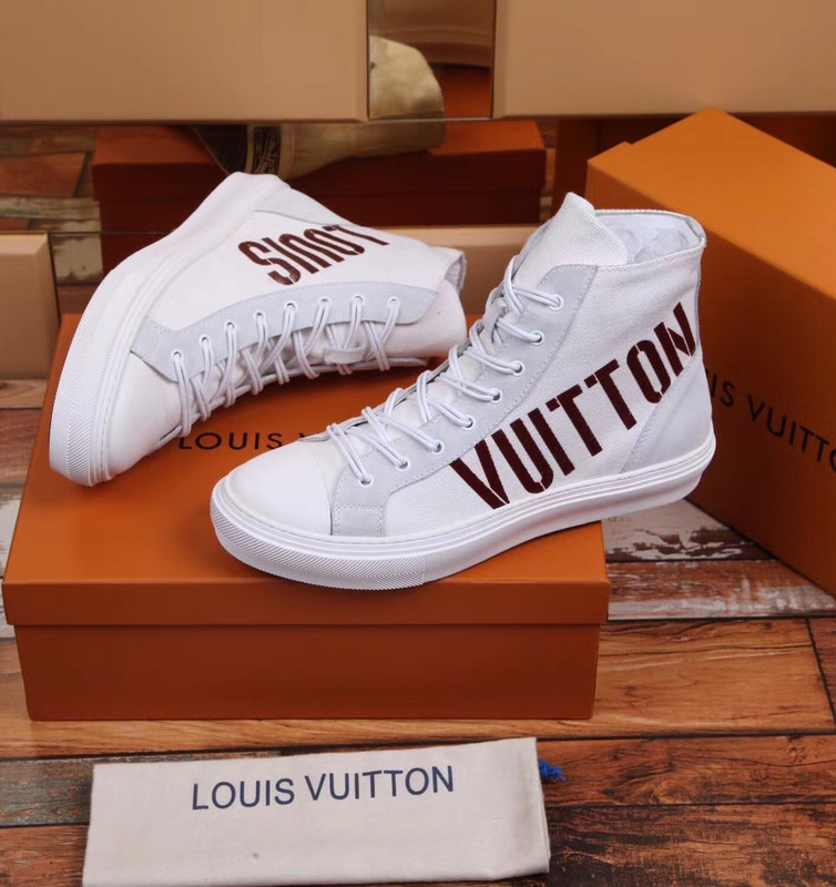 LV Men shoes 1:1 quality-1477