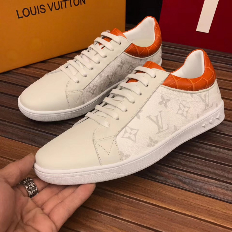 LV Men shoes 1:1 quality-1483