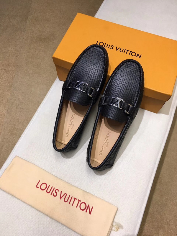 LV Men shoes 1:1 quality-1578