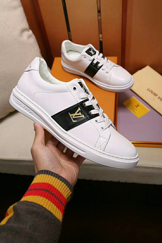 LV Men shoes 1:1 quality-1579