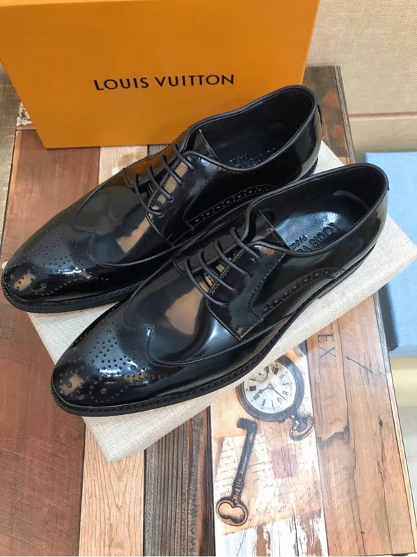 LV Men shoes 1:1 quality-1588