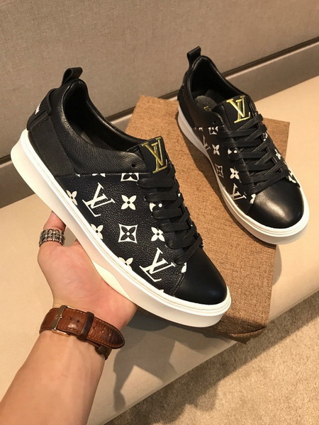 LV Men shoes 1:1 quality-1709