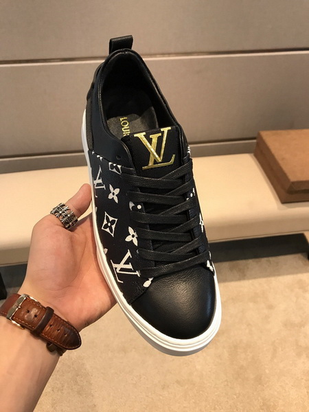 LV Men shoes 1:1 quality-1709