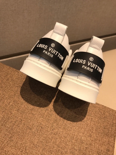 LV Men shoes 1:1 quality-1710