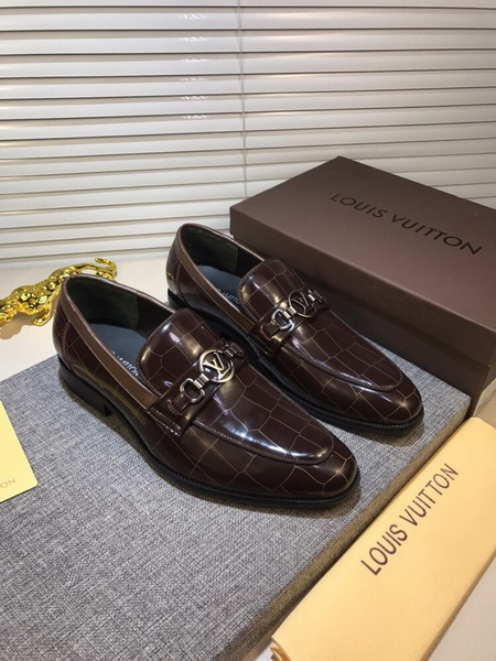 LV Men shoes 1:1 quality-1743