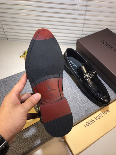 LV Men shoes 1:1 quality-1744