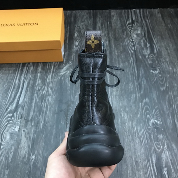 LV Men shoes 1:1 quality-1823