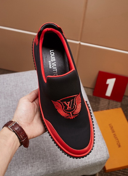 LV Men shoes 1:1 quality-1826