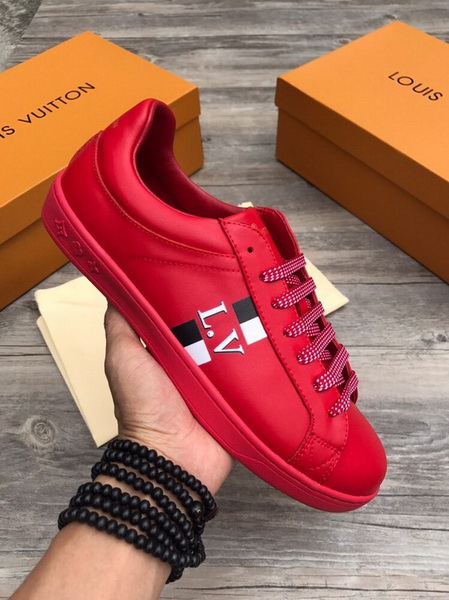 LV Men shoes 1:1 quality-1843