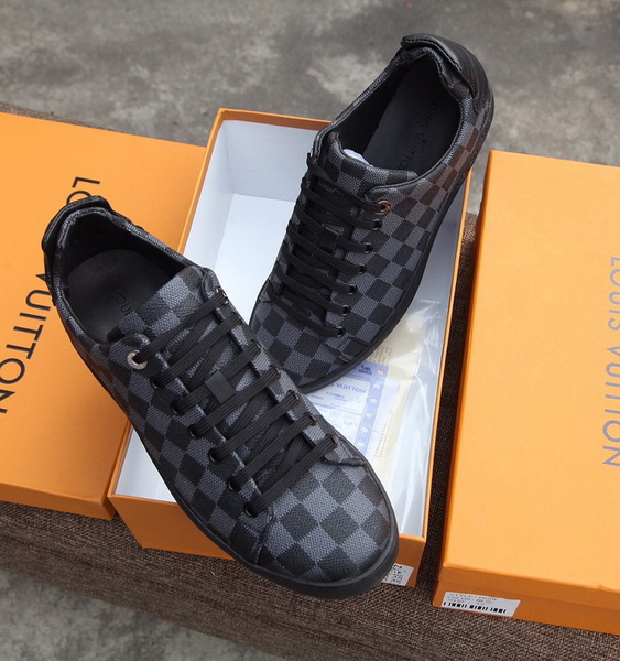 LV Men shoes 1:1 quality-1846