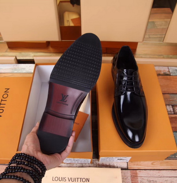 LV Men shoes 1:1 quality-1903