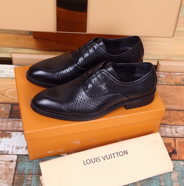 LV Men shoes 1:1 quality-1909