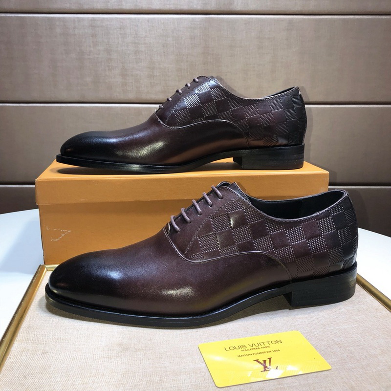 LV Men shoes 1;1 quality-1913