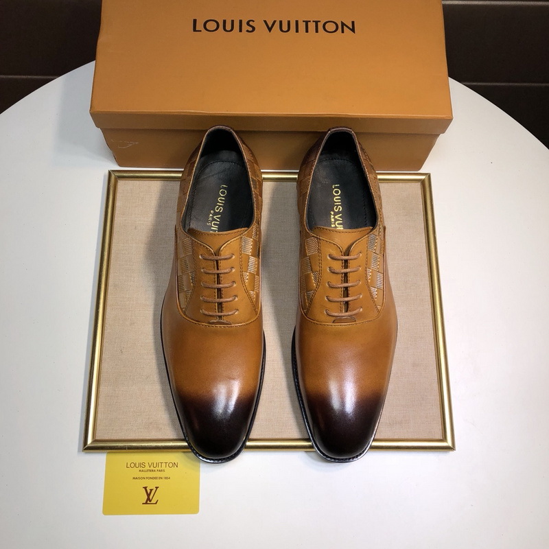 LV Men shoes 1;1 quality-1914