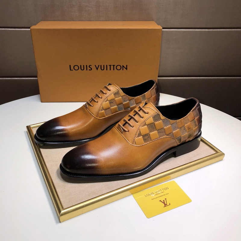 LV Men shoes 1;1 quality-1914