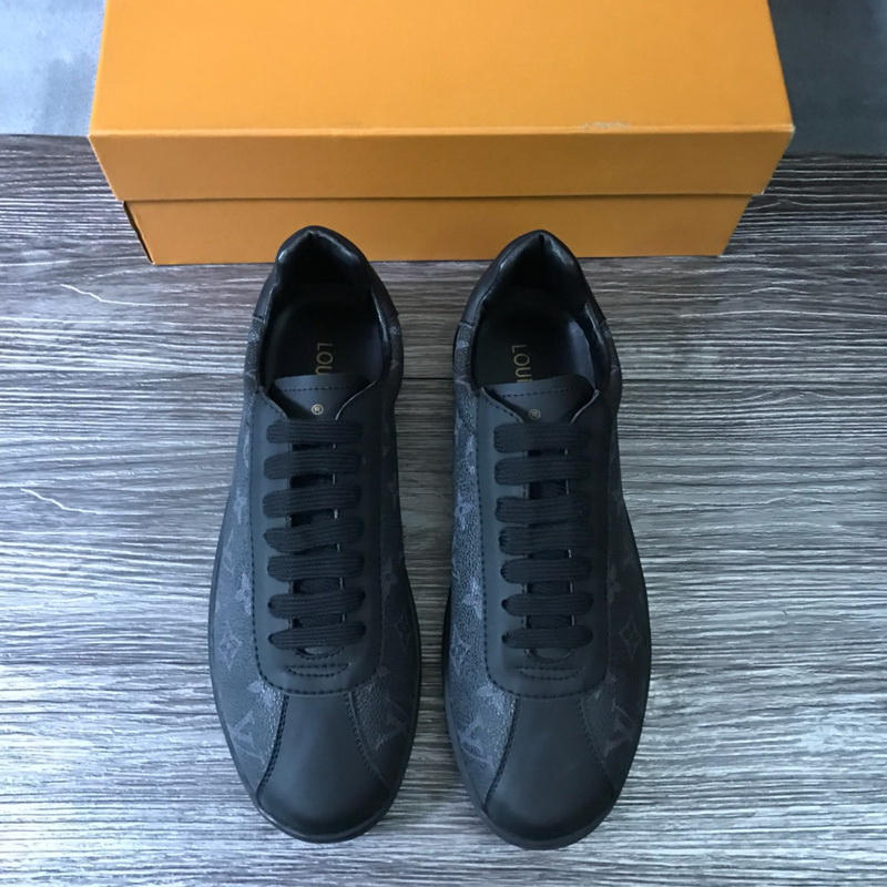 LV Men shoes 1;1 quality-1917