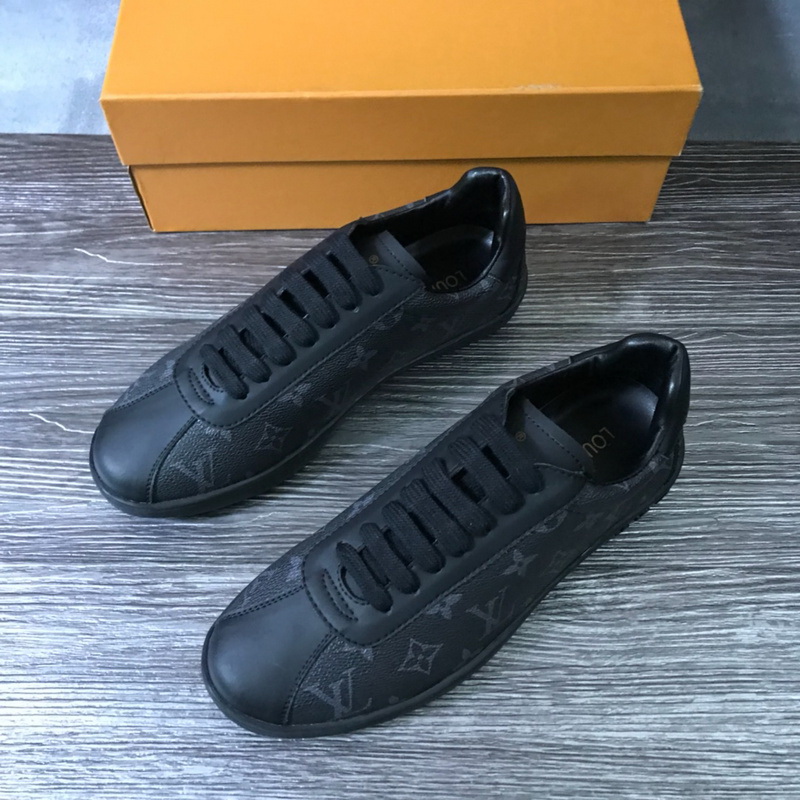 LV Men shoes 1;1 quality-1917