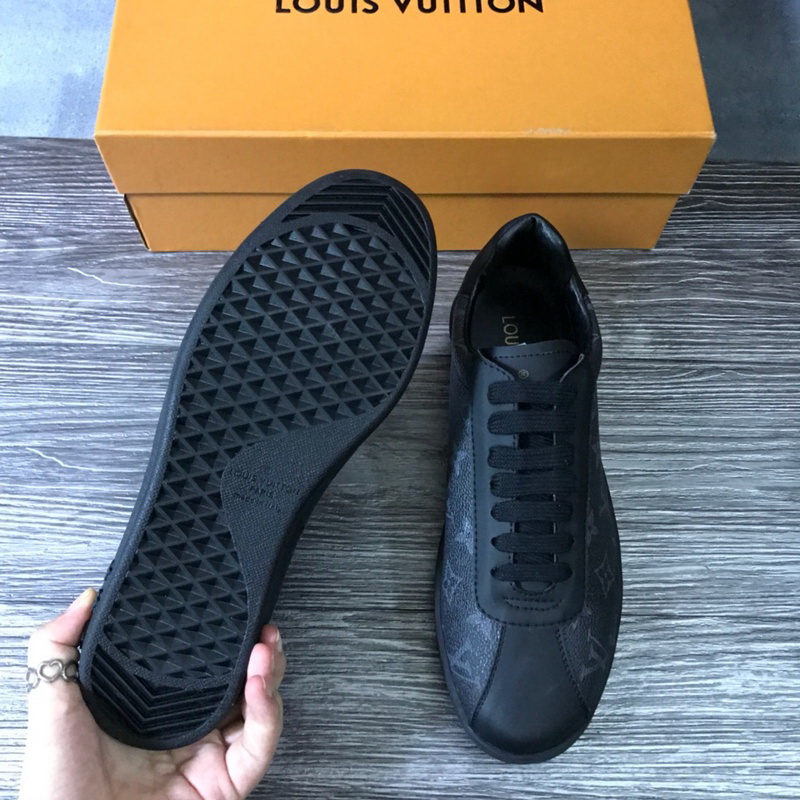 LV Men shoes 1;1 quality-1917