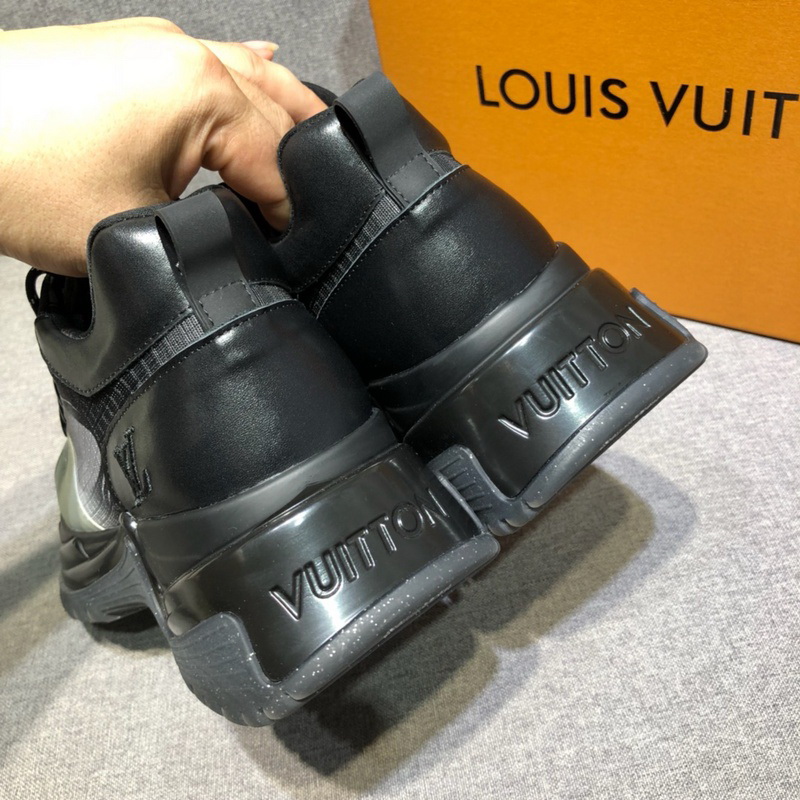 LV Men shoes 1;1 quality-1962