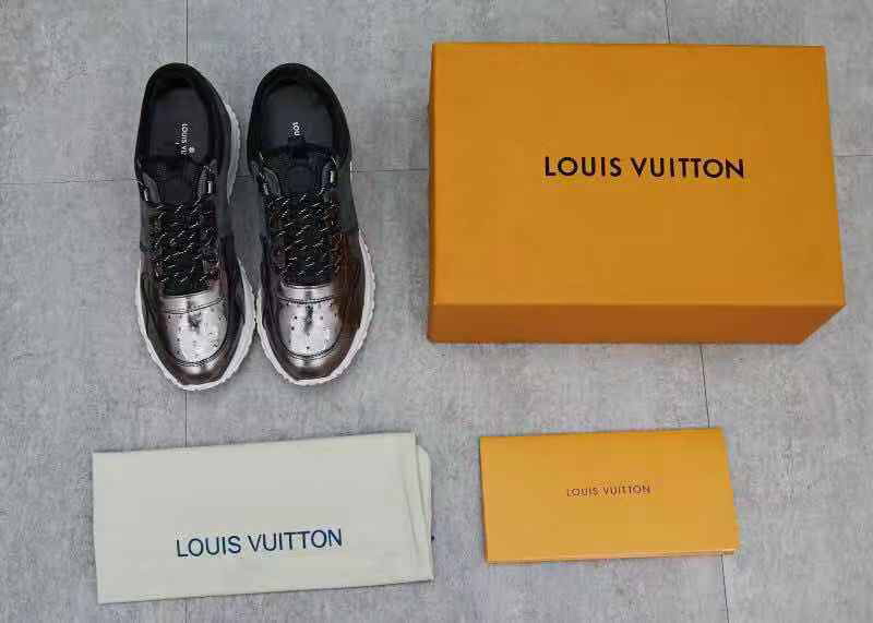 LV Men shoes 1;1 quality-1982