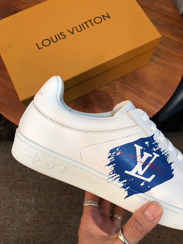 LV Men shoes 1;1 quality-1986