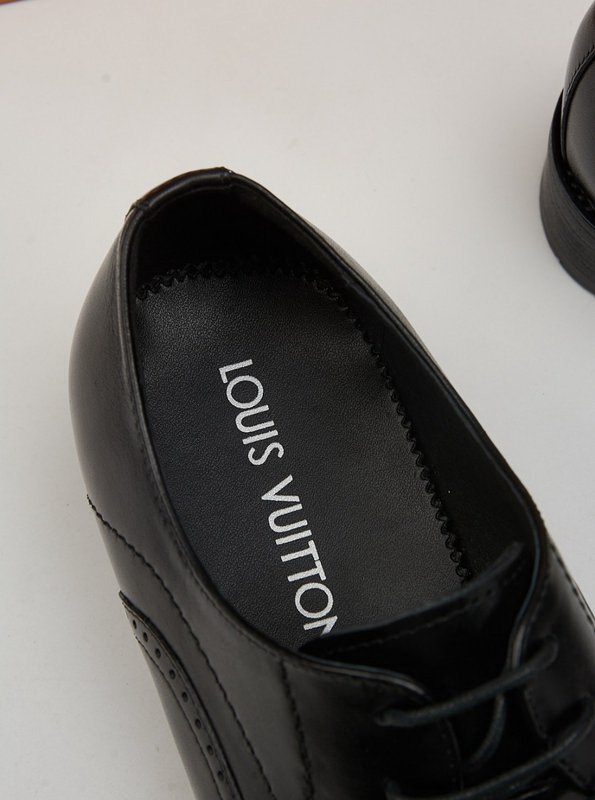 LV Men shoes 1;1 quality-2012