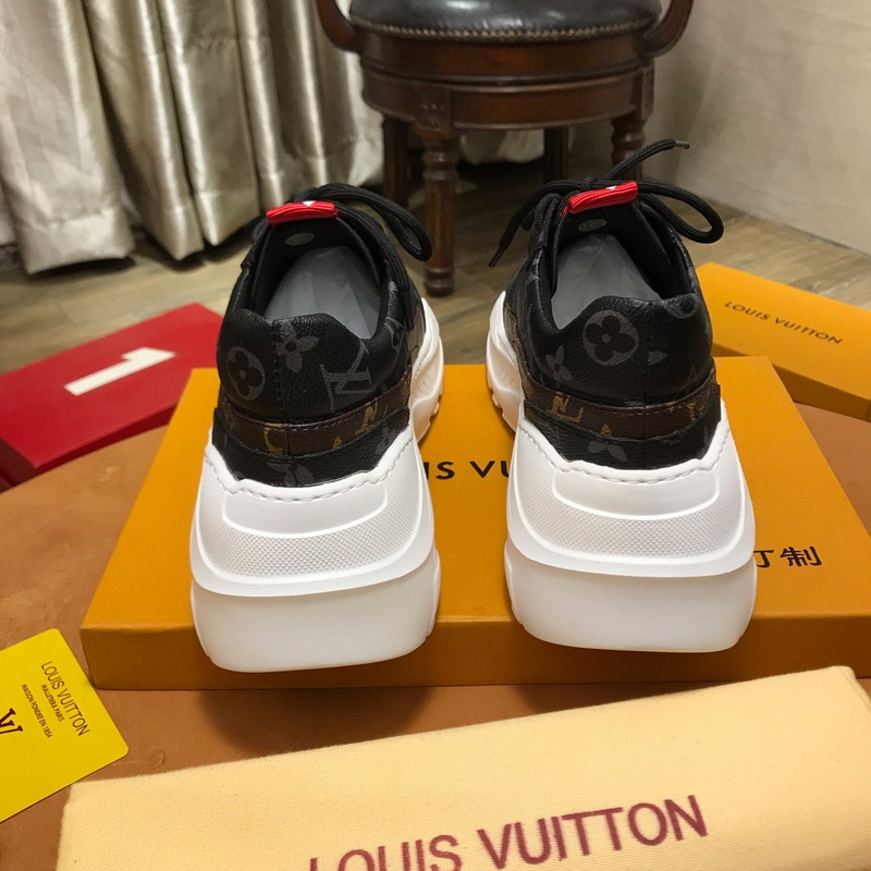 LV Men shoes 1;1 quality-2014