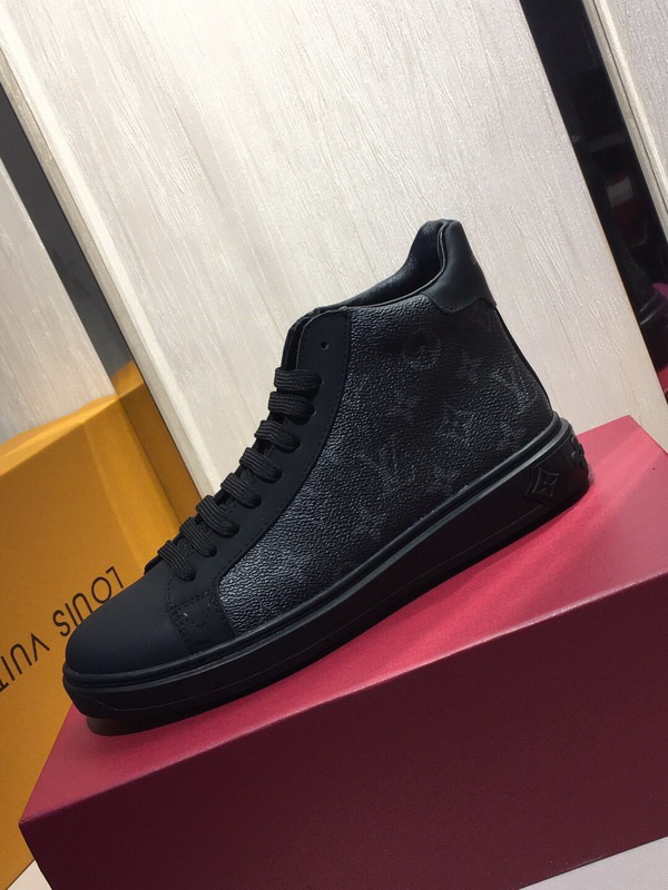 LV Men shoes 1;1 quality-2021