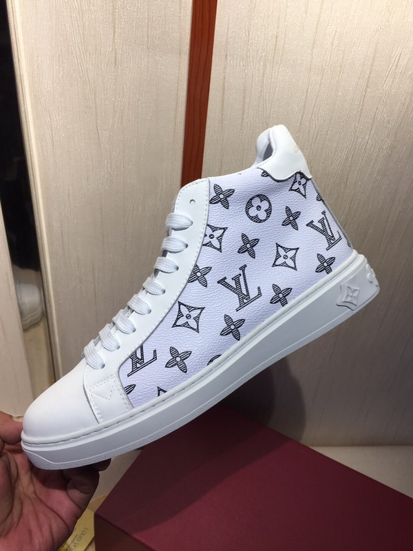 LV Men shoes 1;1 quality-2022