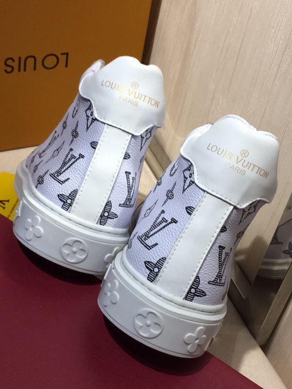 LV Men shoes 1;1 quality-2022