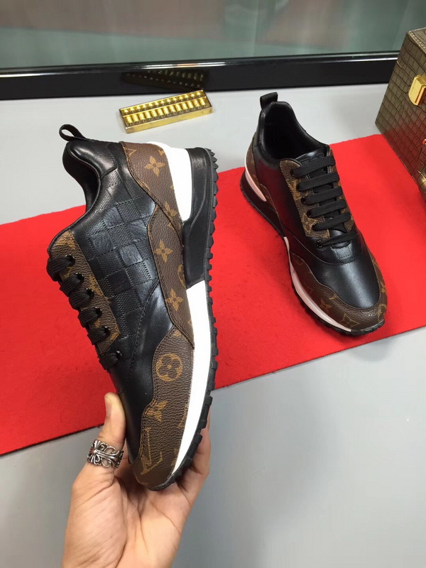 LV Men shoes 1;1 quality-2025