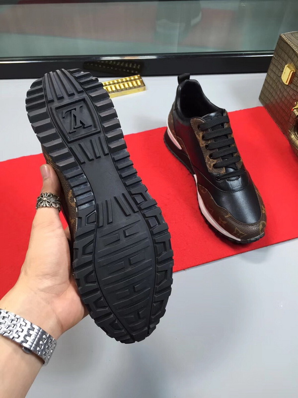 LV Men shoes 1;1 quality-2025