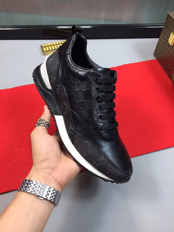 LV Men shoes 1;1 quality-2026