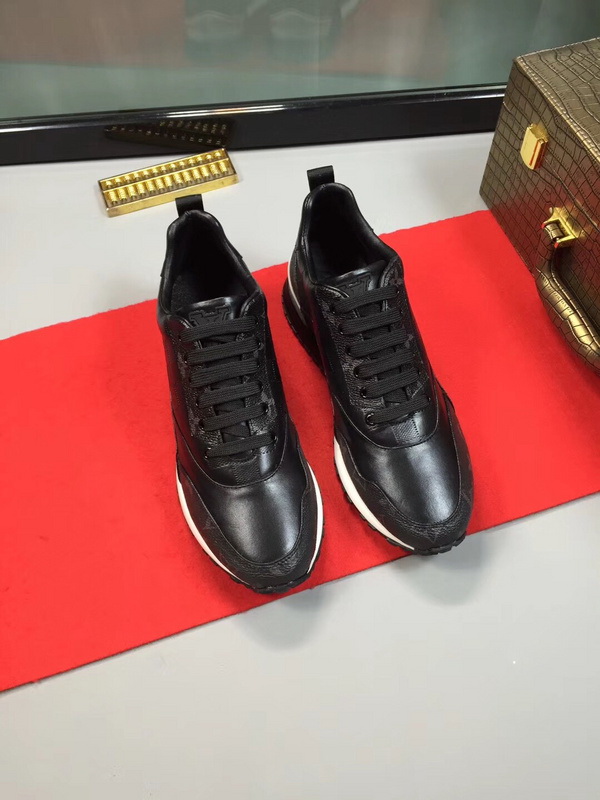 LV Men shoes 1;1 quality-2026