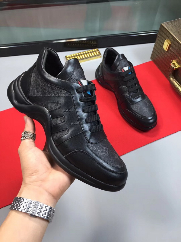 LV Men shoes 1;1 quality-2028