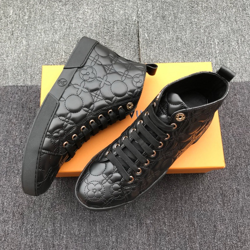 LV Men shoes 1;1 quality-2032