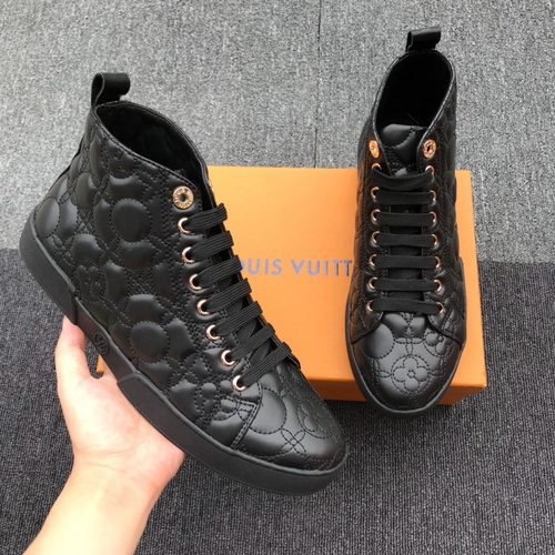 LV Men shoes 1;1 quality-2032