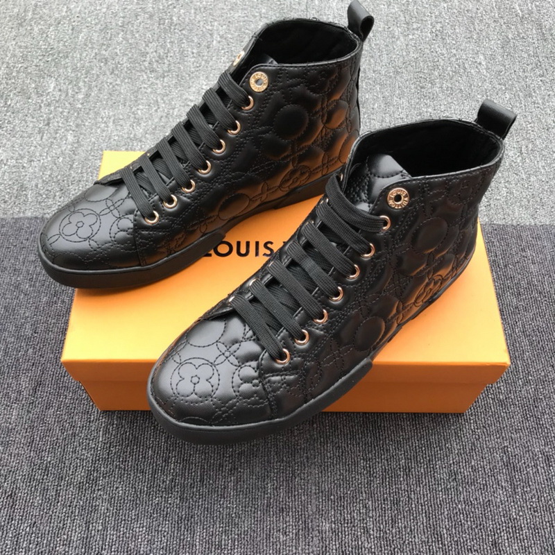 LV Men shoes 1;1 quality-2032