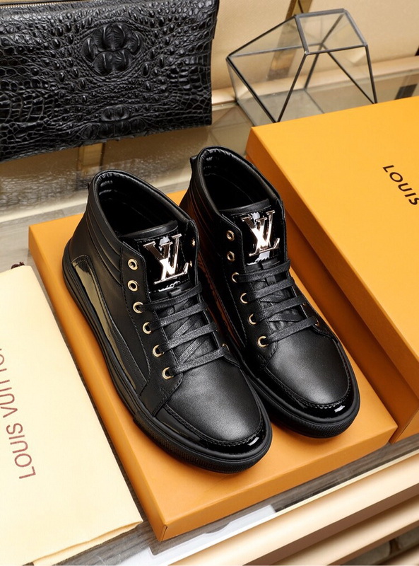 LV Men shoes 1;1 quality-2033