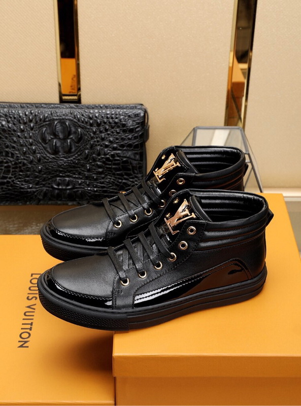 LV Men shoes 1;1 quality-2033