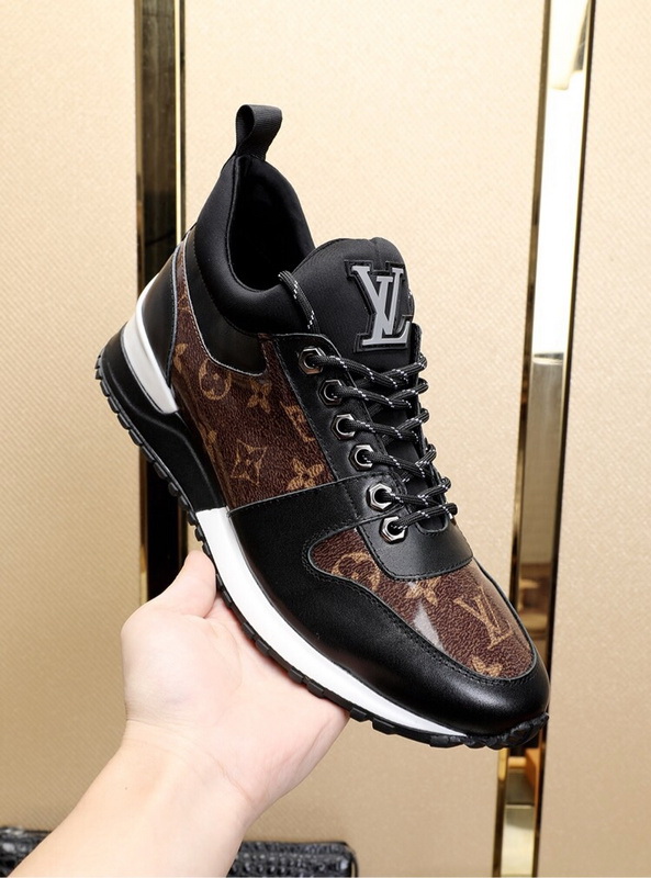 LV Men shoes 1;1 quality-2036