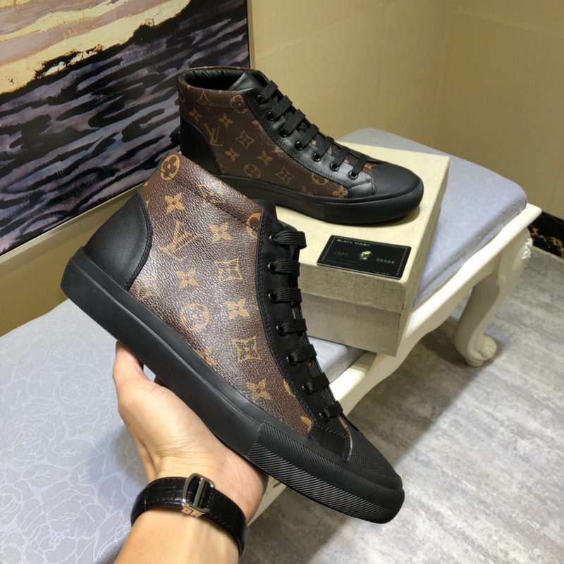 LV Men shoes 1;1 quality-2044