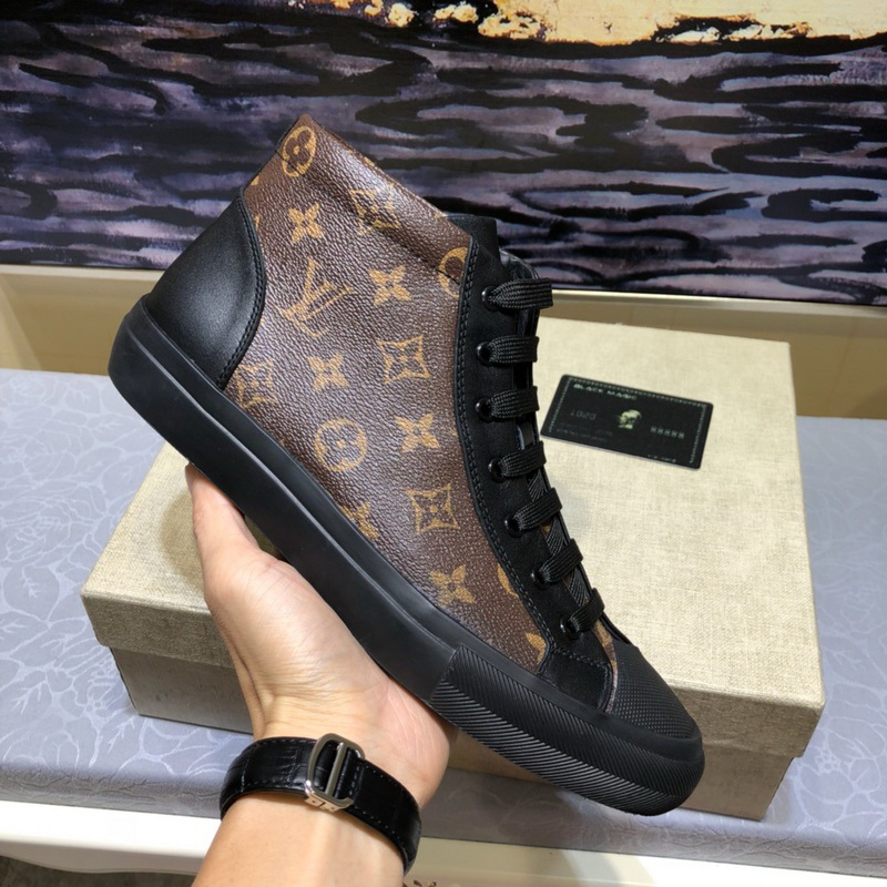 LV Men shoes 1;1 quality-2044